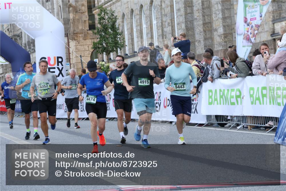 07.09.2025 - BARMER Alsterlauf Strokosch-Dieckow http://msf.ph/oto/8723925 07.09.2025 10:10:11 Ziel 2023, 2197, 2363, 2391, 2925, 4260, 4474, 4743, 4906, 4915, 5052, 5443, 5821, 6258, 8115 meine-sportfotos.de