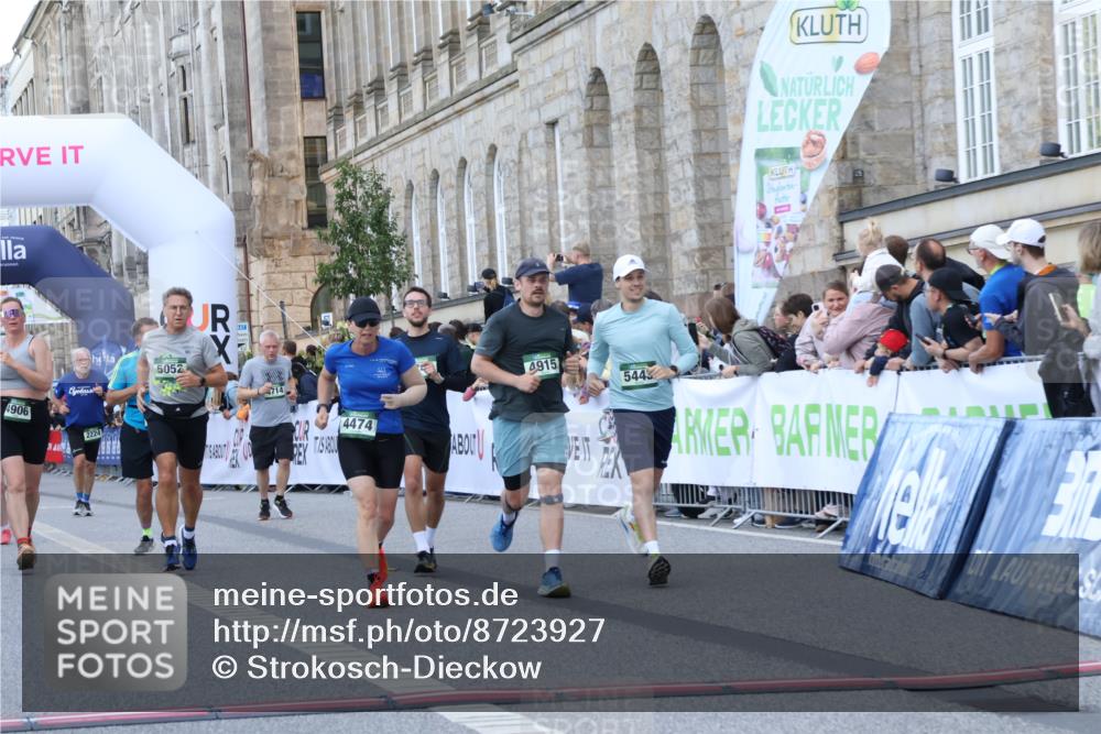07.09.2025 - BARMER Alsterlauf Strokosch-Dieckow http://msf.ph/oto/8723927 07.09.2025 10:10:11 Ziel 2023, 2197, 2363, 2391, 2925, 4260, 4474, 4743, 4906, 4915, 5052, 5443, 5821, 6258, 8115 meine-sportfotos.de