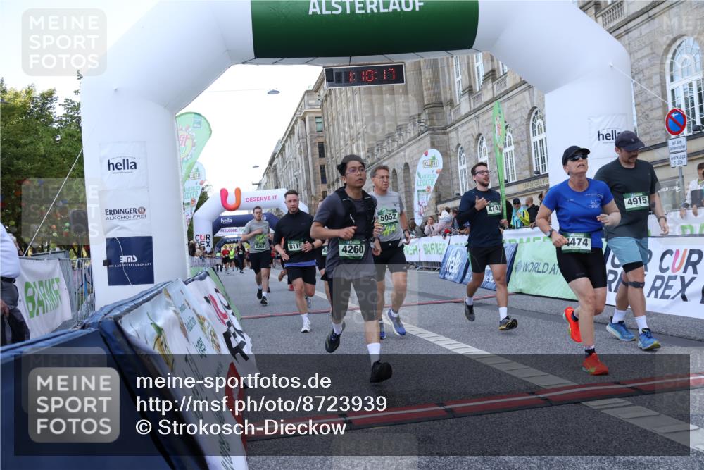 07.09.2025 - BARMER Alsterlauf Strokosch-Dieckow http://msf.ph/oto/8723939 07.09.2025 10:10:16 Ziel 2023, 2197, 2224, 2363, 2391, 3054, 4260, 4474, 4714, 4743, 4906, 4915, 5052, 5443, 6258, 8115 meine-sportfotos.de