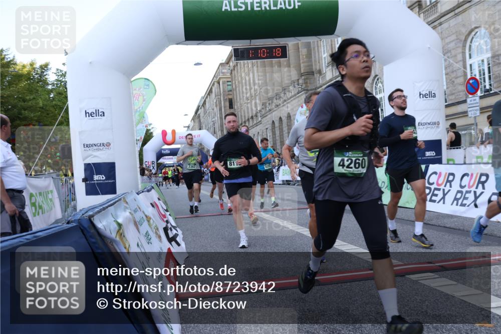 07.09.2025 - BARMER Alsterlauf Strokosch-Dieckow http://msf.ph/oto/8723942 07.09.2025 10:10:16 Ziel 2023, 2197, 2224, 2363, 2391, 3054, 4260, 4474, 4714, 4743, 4906, 4915, 5052, 5443, 6258, 8115 meine-sportfotos.de