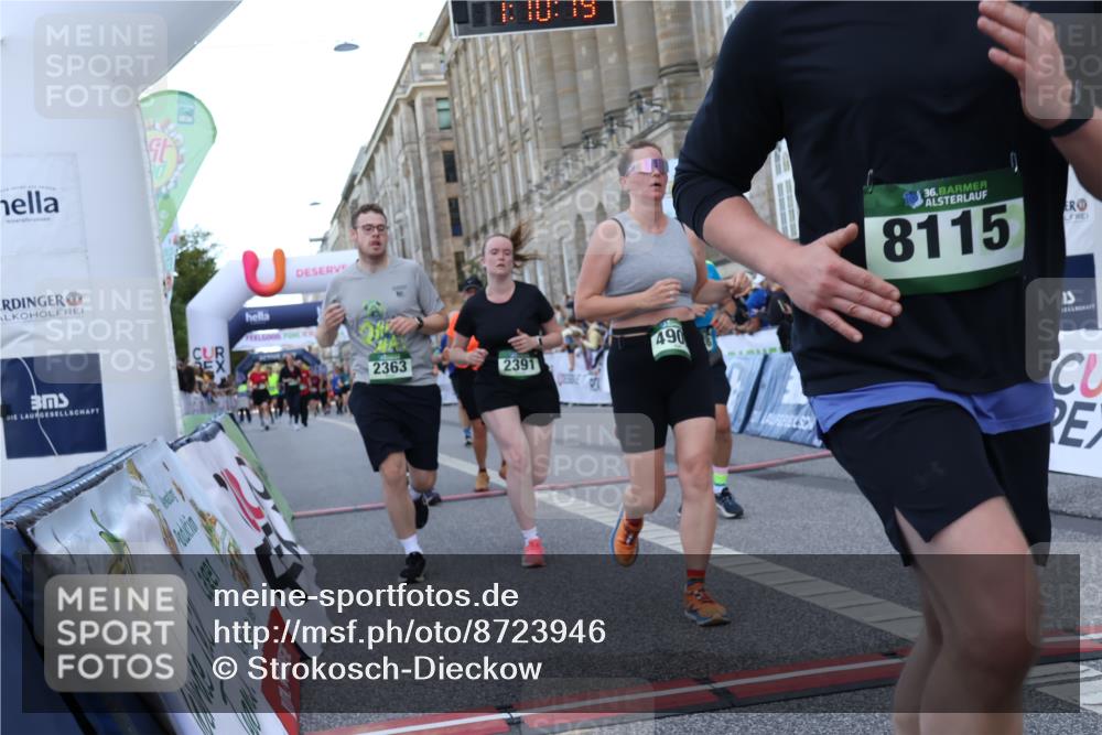 07.09.2025 - BARMER Alsterlauf Strokosch-Dieckow http://msf.ph/oto/8723946 07.09.2025 10:10:17 Ziel 2023, 2197, 2224, 2363, 2391, 3054, 4260, 4474, 4714, 4743, 4906, 4915, 5052, 5443, 6258, 8115 meine-sportfotos.de