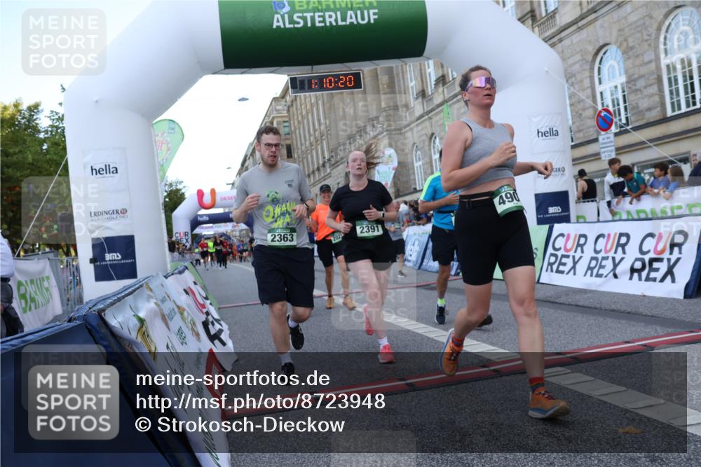 07.09.2025 - BARMER Alsterlauf Strokosch-Dieckow http://msf.ph/oto/8723948 07.09.2025 10:10:18 Ziel 2023, 2197, 2224, 2363, 2391, 3054, 4203, 4260, 4474, 4714, 4743, 4906, 4915, 5052, 5443, 6000, 6159, 6258, 8115 meine-sportfotos.de