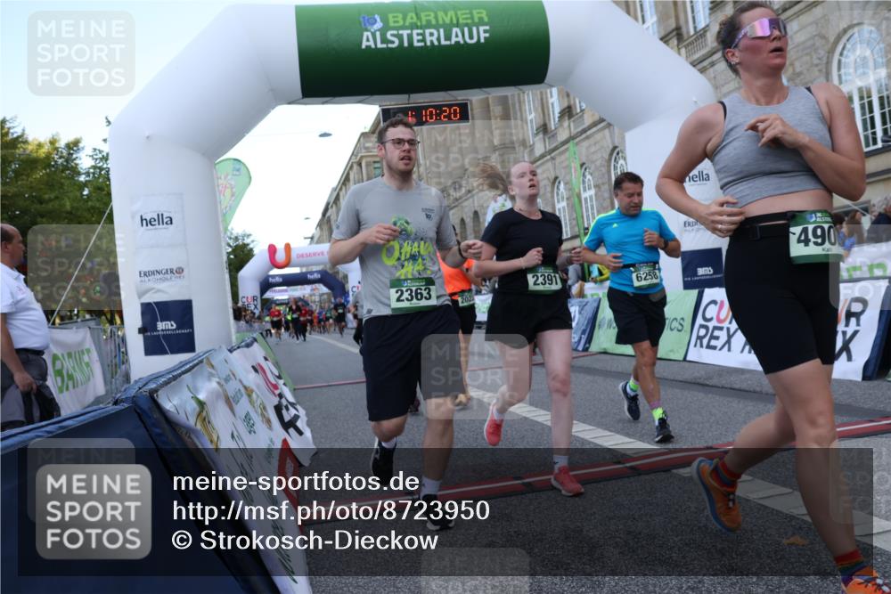 07.09.2025 - BARMER Alsterlauf Strokosch-Dieckow http://msf.ph/oto/8723950 07.09.2025 10:10:19 Ziel 2023, 2197, 2224, 2363, 2391, 2622, 3054, 4203, 4260, 4474, 4714, 4743, 4906, 4915, 5052, 5443, 6000, 6159, 6258, 8115 meine-sportfotos.de