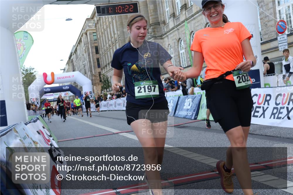 07.09.2025 - BARMER Alsterlauf Strokosch-Dieckow http://msf.ph/oto/8723956 07.09.2025 10:10:20 Ziel 2023, 2197, 2224, 2363, 2391, 2622, 2639, 2787, 3054, 4203, 4260, 4714, 4743, 4906, 5052, 6000, 6159, 6258, 8115, 8147, 8162 meine-sportfotos.de