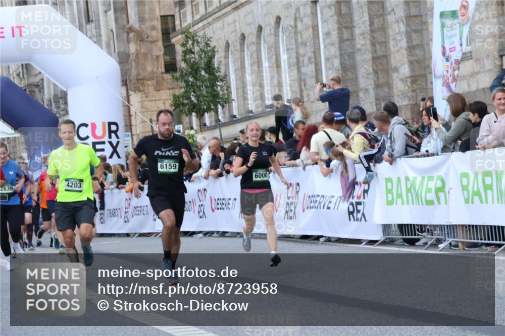 07.09.2025 - BARMER Alsterlauf Strokosch-Dieckow http://msf.ph/oto/8723958 07.09.2025 10:10:22 Ziel 2023, 2197, 2224, 2363, 2391, 2586, 2622, 2639, 2787, 2805, 3054, 4203, 4714, 4893, 6000, 6159, 6258, 8147, 8162 meine-sportfotos.de