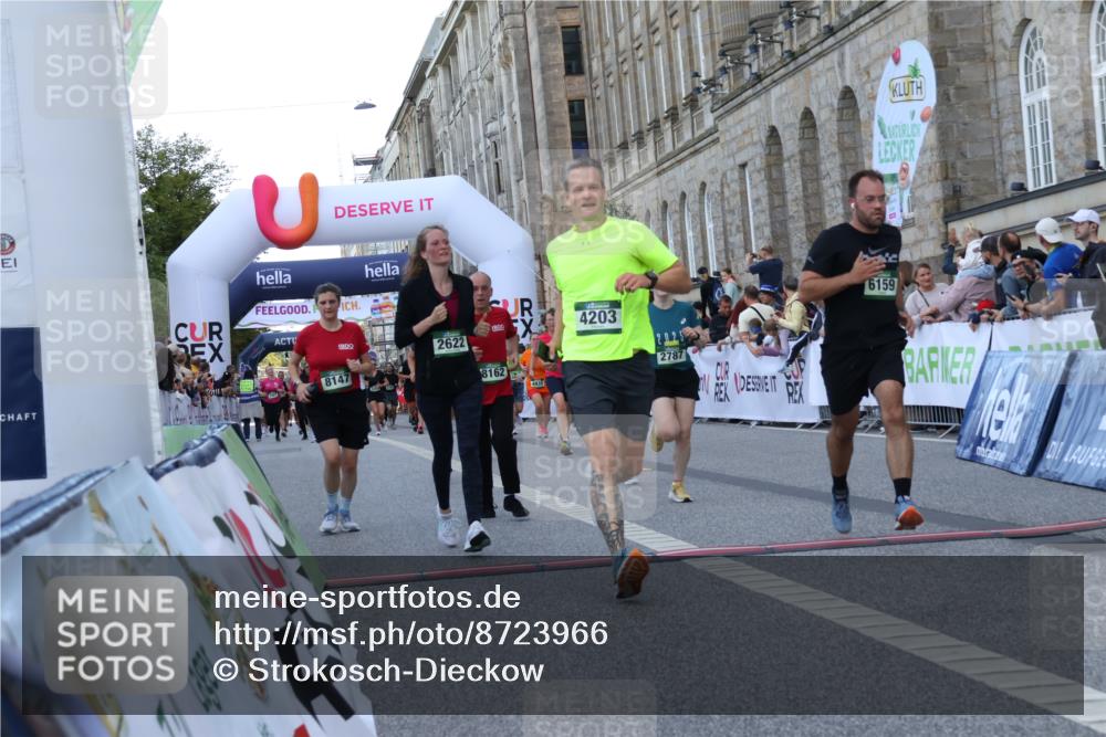 07.09.2025 - BARMER Alsterlauf Strokosch-Dieckow http://msf.ph/oto/8723966 07.09.2025 10:10:25 Ziel 2082, 2224, 2586, 2622, 2639, 2787, 2805, 3054, 4203, 4714, 4893, 4933, 4935, 5778, 5780, 6000, 6159, 8147, 8162 meine-sportfotos.de