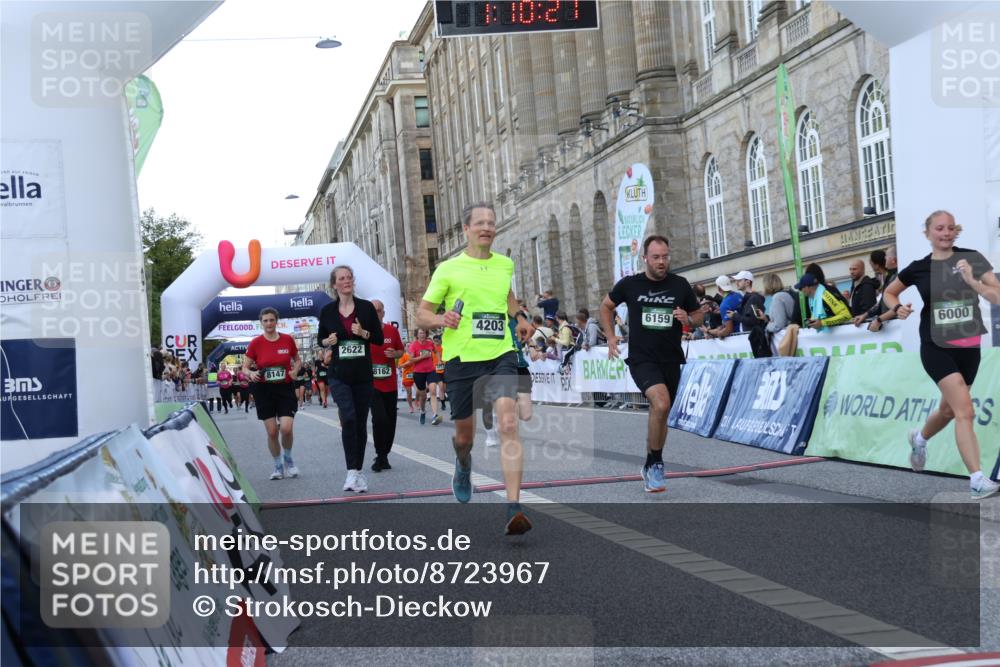 07.09.2025 - BARMER Alsterlauf Strokosch-Dieckow http://msf.ph/oto/8723967 07.09.2025 10:10:25 Ziel 2082, 2224, 2586, 2622, 2639, 2787, 2805, 3054, 4203, 4714, 4893, 4933, 4935, 5778, 5780, 6000, 6159, 8147, 8162 meine-sportfotos.de