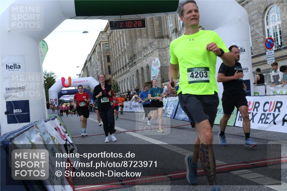 07.09.2025 - BARMER Alsterlauf Strokosch-Dieckow http://msf.ph/oto/8723971 07.09.2025 10:10:26 Ziel 2082, 2224, 2469, 2586, 2622, 2639, 2787, 2805, 3549, 4203, 4838, 4893, 4933, 4935, 5778, 5780, 6000, 6159, 8147, 8162 meine-sportfotos.de