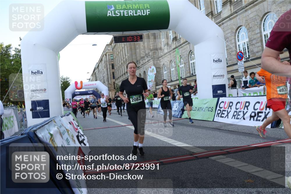 07.09.2025 - BARMER Alsterlauf Strokosch-Dieckow http://msf.ph/oto/8723991 07.09.2025 10:10:31 Ziel 1160, 2082, 2469, 2586, 2622, 2639, 2787, 2805, 2865, 2895, 2907, 3250, 3549, 4099, 4302, 4554, 4838, 4893, 4933, 4935, 5176, 5778, 5780, 5816, 5893, 5896, 8147, 8162 meine-sportfotos.de
