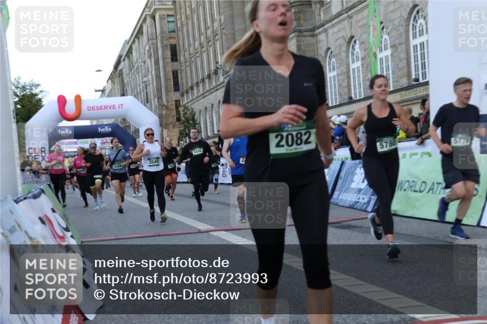 07.09.2025 - BARMER Alsterlauf Strokosch-Dieckow http://msf.ph/oto/8723993 07.09.2025 10:10:32 Ziel 1160, 2082, 2469, 2586, 2639, 2787, 2805, 2865, 2895, 2907, 3250, 3549, 4099, 4302, 4554, 4622, 4838, 4893, 4933, 4935, 5176, 5778, 5780, 5816, 5893, 5896, 8147, 8162 meine-sportfotos.de
