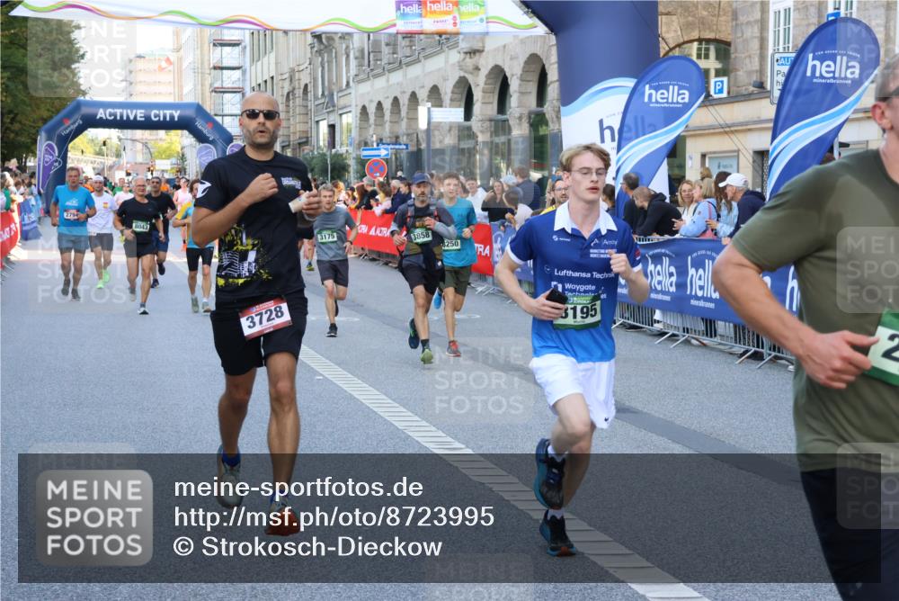 07.09.2025 - BARMER Alsterlauf Strokosch-Dieckow http://msf.ph/oto/8723995 07.09.2025 09:50:34 Ziel 2162, 2203, 2478, 2683, 2897, 2900, 2922, 3147, 3148, 3255, 3314, 3443, 3510, 3518, 3525, 3623, 3749, 3835, 4499, 4573, 4835, 4936, 5028, 5316, 5661, 5899, 6107, 6162, 6176, 8105 meine-sportfotos.de