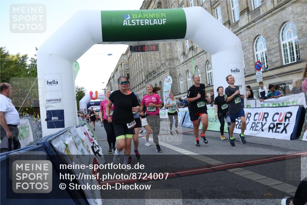 07.09.2025 - BARMER Alsterlauf Strokosch-Dieckow http://msf.ph/oto/8724007 07.09.2025 10:10:36 Ziel 1160, 2469, 2865, 2895, 2907, 3250, 3549, 3756, 3757, 3758, 4058, 4099, 4202, 4302, 4554, 4622, 4667, 4838, 5176, 5285, 5652, 5778, 5780, 5816, 5879, 5893, 5896, 8463 meine-sportfotos.de