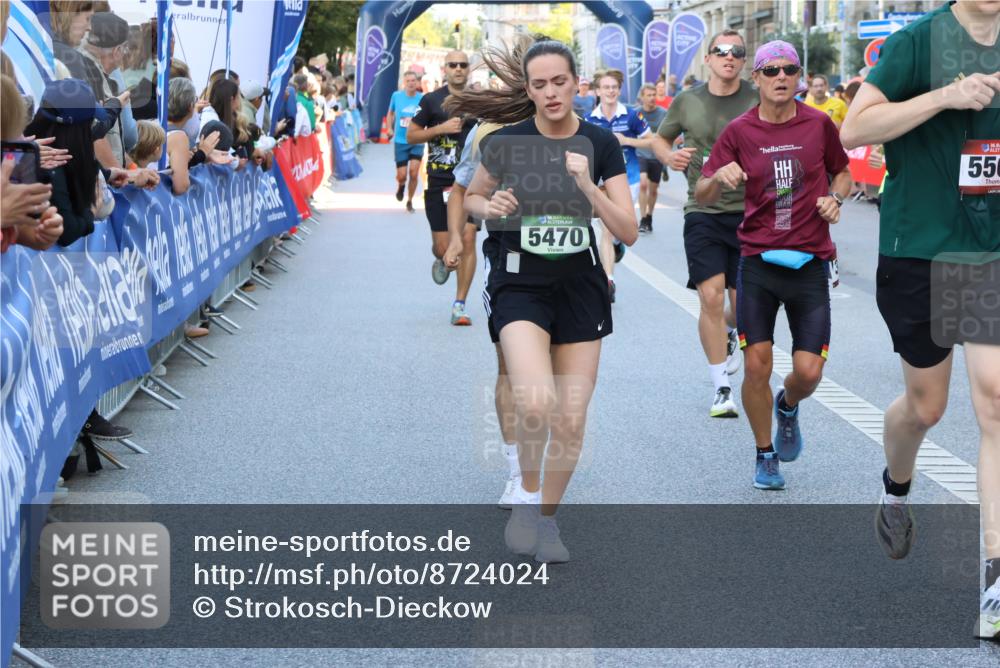 07.09.2025 - BARMER Alsterlauf Strokosch-Dieckow http://msf.ph/oto/8724024 07.09.2025 09:50:31 Ziel 2162, 2203, 2478, 2683, 2897, 2900, 2922, 3147, 3148, 3255, 3314, 3411, 3443, 3510, 3518, 3525, 3623, 3749, 3835, 4499, 4573, 4835, 4936, 5028, 5316, 5383, 5661, 6107, 6162, 6176, 8105 meine-sportfotos.de
