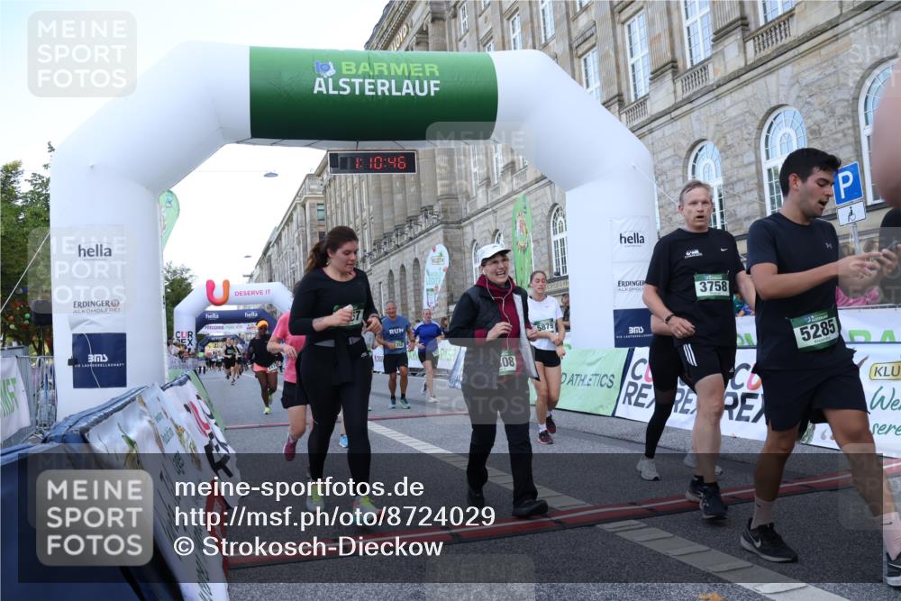 07.09.2025 - BARMER Alsterlauf Strokosch-Dieckow http://msf.ph/oto/8724029 07.09.2025 10:10:44 Ziel 1188, 2352, 2474, 2632, 3145, 3469, 3470, 3756, 3757, 3758, 3987, 4058, 4202, 4291, 4384, 4622, 4667, 4864, 5285, 5319, 5413, 5652, 5829, 5879, 6088, 6114, 8385, 8423, 8463 meine-sportfotos.de