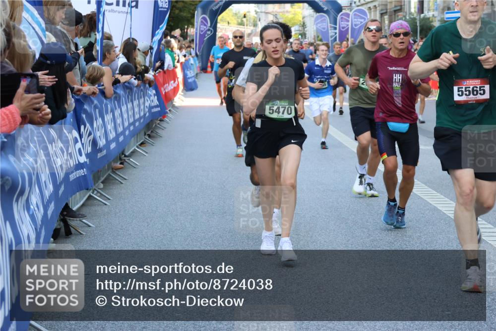 07.09.2025 - BARMER Alsterlauf Strokosch-Dieckow http://msf.ph/oto/8724038 07.09.2025 09:50:31 Ziel 2162, 2203, 2478, 2683, 2897, 2900, 2922, 3147, 3148, 3255, 3314, 3411, 3443, 3510, 3518, 3525, 3623, 3749, 3835, 4499, 4573, 4835, 4936, 5028, 5316, 5383, 5661, 6107, 6162, 6176, 8105 meine-sportfotos.de