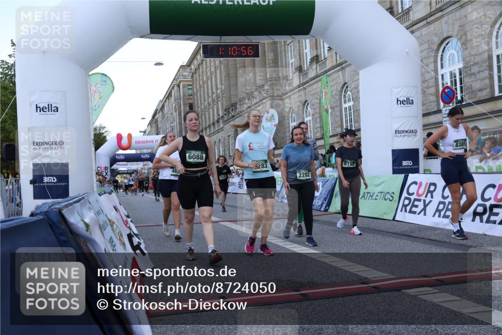 07.09.2025 - BARMER Alsterlauf Strokosch-Dieckow http://msf.ph/oto/8724050 07.09.2025 10:10:54 Ziel 2282, 2311, 2312, 2703, 3088, 3472, 3987, 4384, 4832, 4864, 5009, 5049, 5072, 5073, 5283, 5413, 5824, 5971, 6038, 6088, 6114, 6198, 8385 meine-sportfotos.de