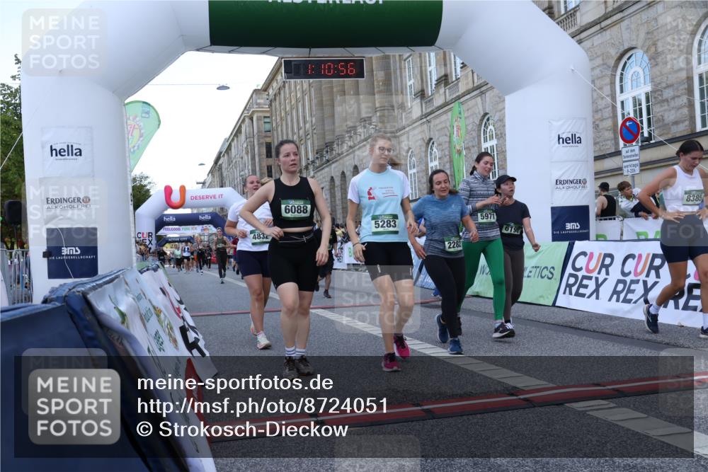 07.09.2025 - BARMER Alsterlauf Strokosch-Dieckow http://msf.ph/oto/8724051 07.09.2025 10:10:54 Ziel 2282, 2311, 2312, 2703, 3088, 3472, 3987, 4384, 4832, 4864, 5009, 5049, 5072, 5073, 5283, 5413, 5824, 5971, 6038, 6088, 6114, 6198, 8385 meine-sportfotos.de