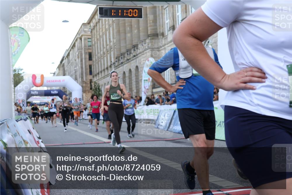 07.09.2025 - BARMER Alsterlauf Strokosch-Dieckow http://msf.ph/oto/8724059 07.09.2025 10:10:58 Ziel 2311, 2312, 2703, 3088, 3472, 3481, 3606, 4748, 4832, 5009, 5049, 5072, 5073, 5814, 5824, 5971, 6038, 6054, 6177, 6198, 8078, 8079 meine-sportfotos.de