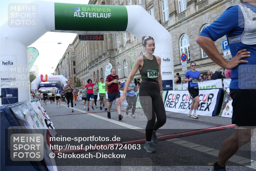 07.09.2025 - BARMER Alsterlauf Strokosch-Dieckow http://msf.ph/oto/8724063 07.09.2025 10:11:00 Ziel 2311, 2312, 2558, 2703, 3088, 3472, 3481, 3606, 3687, 3700, 4137, 4748, 5009, 5049, 5072, 5073, 5814, 5824, 6038, 6054, 6177, 8078, 8079, 8471 meine-sportfotos.de