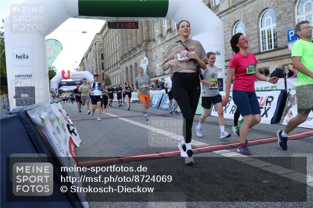 07.09.2025 - BARMER Alsterlauf Strokosch-Dieckow http://msf.ph/oto/8724069 07.09.2025 10:11:03 Ziel 2091, 2311, 2312, 2422, 2558, 3088, 3481, 3606, 3687, 3700, 4137, 4244, 4313, 4321, 4373, 4748, 4796, 5010, 5049, 5072, 5073, 5703, 5814, 5824, 6054, 6177, 8078, 8079, 8471 meine-sportfotos.de