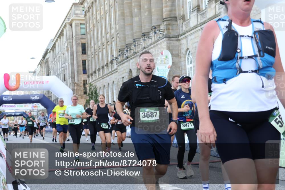07.09.2025 - BARMER Alsterlauf Strokosch-Dieckow http://msf.ph/oto/8724078 07.09.2025 10:11:07 Ziel 2091, 2116, 2422, 2558, 3481, 3606, 3687, 3700, 4137, 4244, 4313, 4321, 4373, 4615, 4748, 4796, 4912, 4913, 5010, 5624, 5703, 5814, 6054, 6177, 8078, 8079, 8471 meine-sportfotos.de