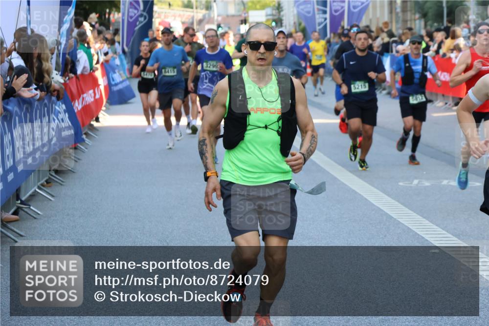 07.09.2025 - BARMER Alsterlauf Strokosch-Dieckow http://msf.ph/oto/8724079 07.09.2025 09:50:23 Ziel 2122, 2478, 2683, 3147, 3158, 3255, 3314, 3411, 3510, 3518, 3623, 3749, 4160, 4164, 4499, 4573, 4663, 4835, 5018, 5316, 5318, 5383, 5642, 5661, 6107, 6162, 6235, 8240 meine-sportfotos.de