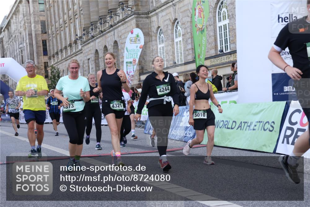 07.09.2025 - BARMER Alsterlauf Strokosch-Dieckow http://msf.ph/oto/8724080 07.09.2025 10:11:09 Ziel 2091, 2116, 2422, 2558, 3606, 3687, 3700, 4137, 4244, 4261, 4313, 4321, 4373, 4615, 4796, 4912, 4913, 5010, 5624, 5703, 5988, 8078, 8079, 8471 meine-sportfotos.de
