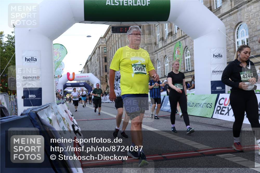 07.09.2025 - BARMER Alsterlauf Strokosch-Dieckow http://msf.ph/oto/8724087 07.09.2025 10:11:12 Ziel 2091, 2116, 2422, 2558, 3043, 3044, 3700, 4137, 4244, 4261, 4313, 4321, 4373, 4615, 4796, 4912, 4913, 5010, 5419, 5581, 5624, 5703, 5988, 6052, 8471 meine-sportfotos.de