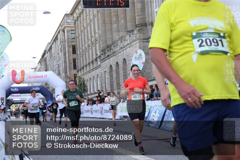 07.09.2025 - BARMER Alsterlauf Strokosch-Dieckow http://msf.ph/oto/8724089 07.09.2025 10:11:13 Ziel 2091, 2116, 2422, 3043, 3044, 4244, 4261, 4313, 4321, 4373, 4615, 4796, 4912, 4913, 5010, 5419, 5581, 5624, 5703, 5988, 6052 meine-sportfotos.de