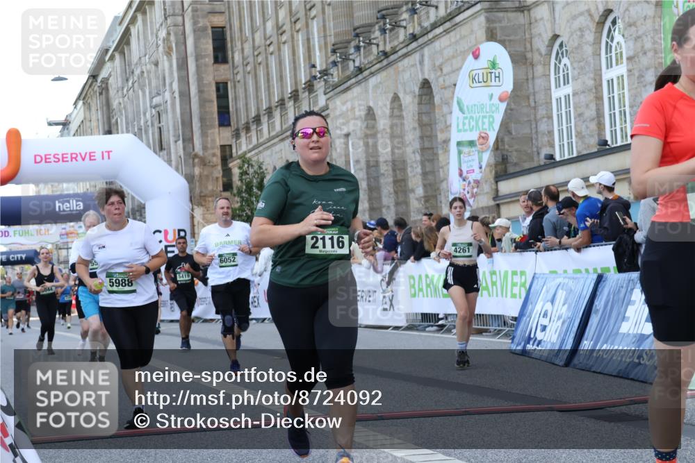 07.09.2025 - BARMER Alsterlauf Strokosch-Dieckow http://msf.ph/oto/8724092 07.09.2025 10:11:14 Ziel 2091, 2116, 2422, 3043, 3044, 3647, 4261, 4313, 4615, 4796, 4912, 4913, 5419, 5581, 5624, 5703, 5988, 6052 meine-sportfotos.de