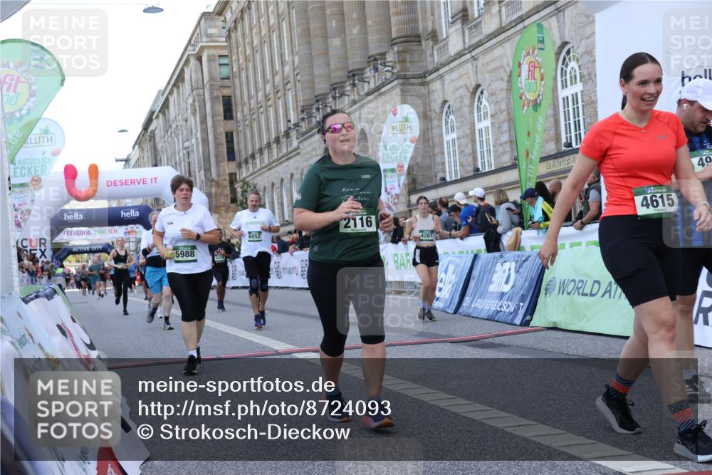 07.09.2025 - BARMER Alsterlauf Strokosch-Dieckow http://msf.ph/oto/8724093 07.09.2025 10:11:15 Ziel 2116, 2422, 2460, 3043, 3044, 3647, 4261, 4313, 4615, 4796, 4912, 4913, 5419, 5581, 5624, 5703, 5988, 6052, 8340 meine-sportfotos.de