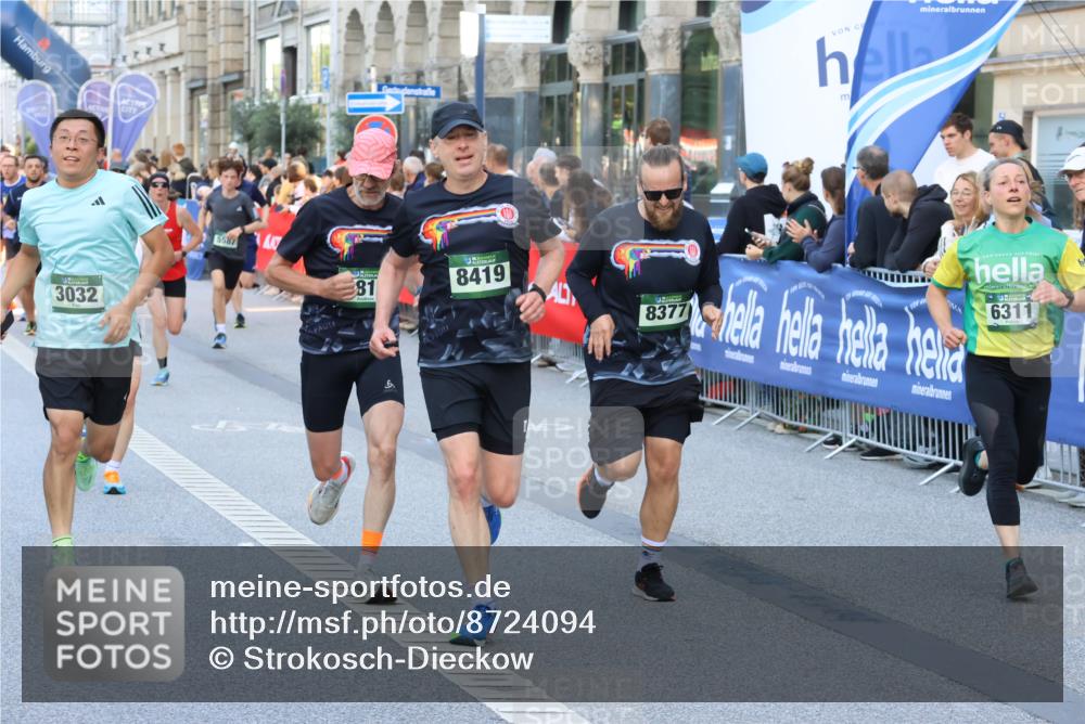 07.09.2025 - BARMER Alsterlauf Strokosch-Dieckow http://msf.ph/oto/8724094 07.09.2025 09:50:21 Ziel 2122, 2478, 2683, 3147, 3158, 3255, 3314, 3411, 3510, 3518, 3623, 4160, 4164, 4499, 4573, 4663, 4835, 5018, 5316, 5318, 5383, 5579, 5642, 5661, 6107, 6235, 8240 meine-sportfotos.de