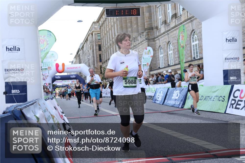 07.09.2025 - BARMER Alsterlauf Strokosch-Dieckow http://msf.ph/oto/8724098 07.09.2025 10:11:17 Ziel 2116, 2460, 3043, 3044, 3094, 3600, 3647, 4239, 4261, 4615, 4912, 4913, 5419, 5581, 5624, 5988, 6052, 8340 meine-sportfotos.de