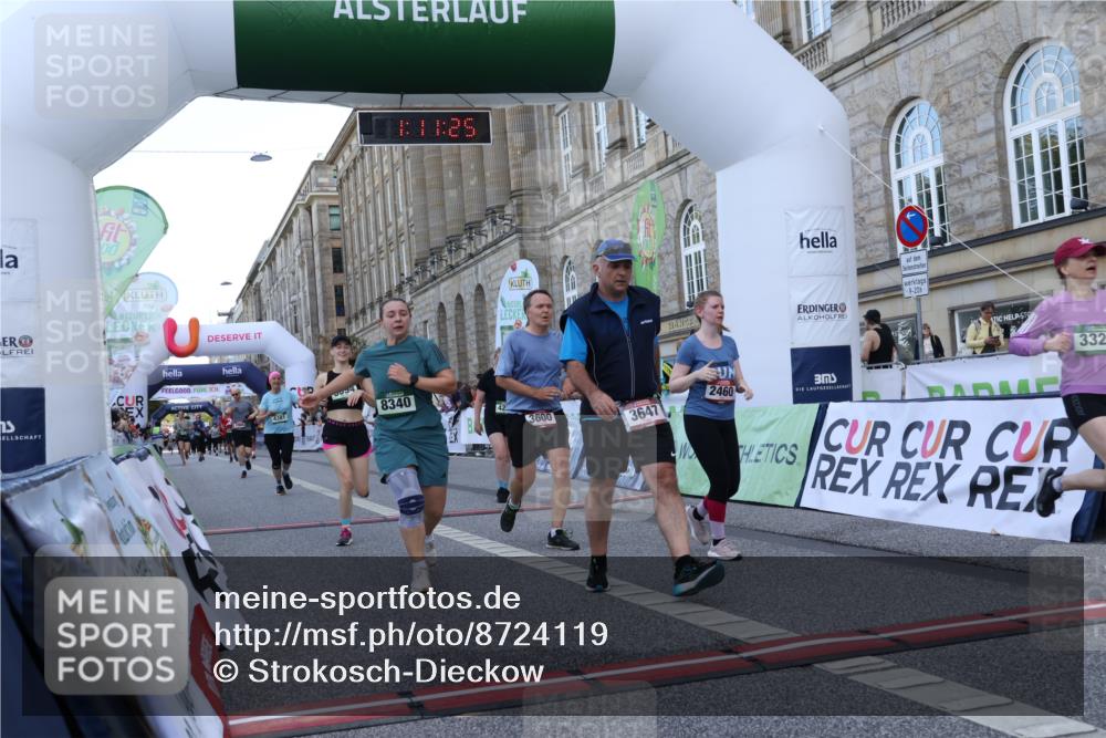 07.09.2025 - BARMER Alsterlauf Strokosch-Dieckow http://msf.ph/oto/8724119 07.09.2025 10:11:23 Ziel 2460, 2966, 3043, 3044, 3094, 3600, 3647, 4239, 4380, 4381, 4515, 5419, 5581, 8330, 8331, 8340 meine-sportfotos.de