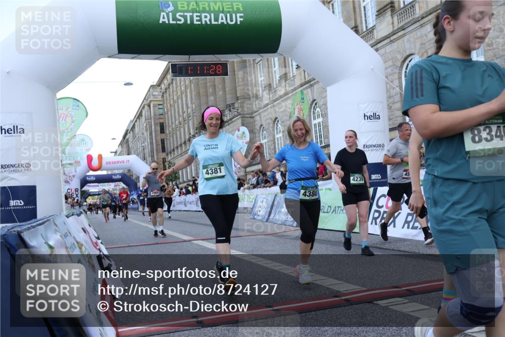 07.09.2025 - BARMER Alsterlauf Strokosch-Dieckow http://msf.ph/oto/8724127 07.09.2025 10:11:27 Ziel 2057, 2438, 2460, 2966, 3094, 3205, 3600, 4239, 4380, 4381, 4515, 8330, 8331, 8340, 8404 meine-sportfotos.de