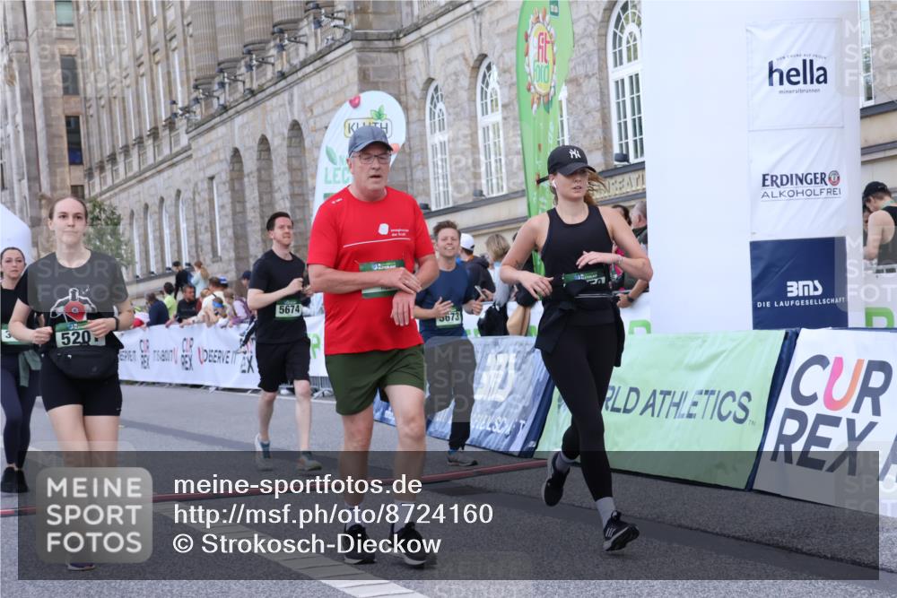 07.09.2025 - BARMER Alsterlauf Strokosch-Dieckow http://msf.ph/oto/8724160 07.09.2025 10:11:42 Ziel 2754, 3350, 3485, 3791, 4127, 4418, 5201, 5544, 5673, 5674, 6191, 8356 meine-sportfotos.de