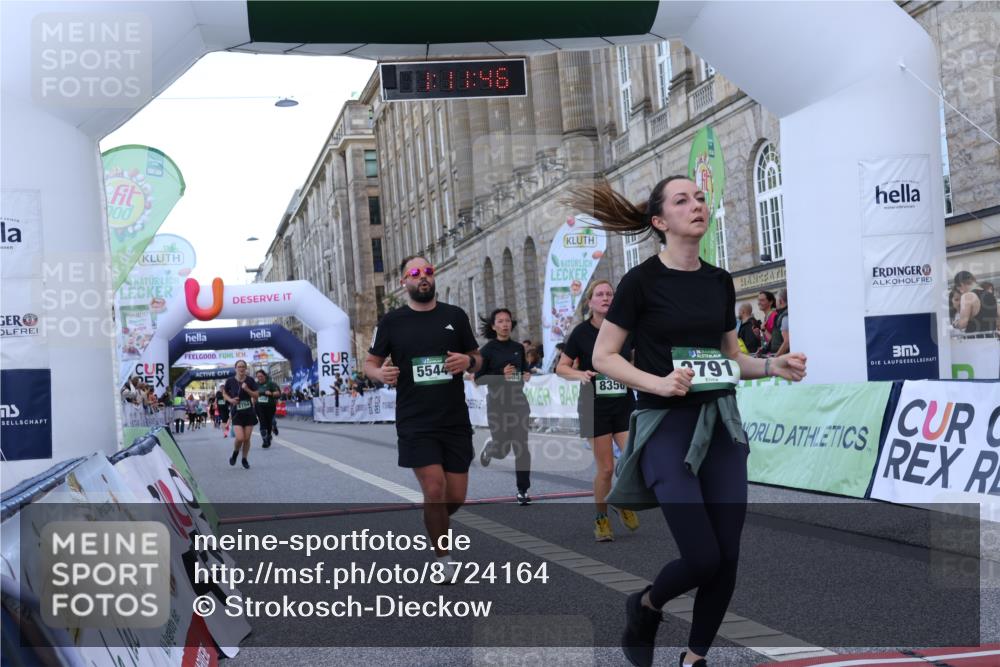 07.09.2025 - BARMER Alsterlauf Strokosch-Dieckow http://msf.ph/oto/8724164 07.09.2025 10:11:45 Ziel 2754, 3164, 3350, 3485, 3791, 5201, 5544, 5673, 5674, 5808, 6191, 8356 meine-sportfotos.de
