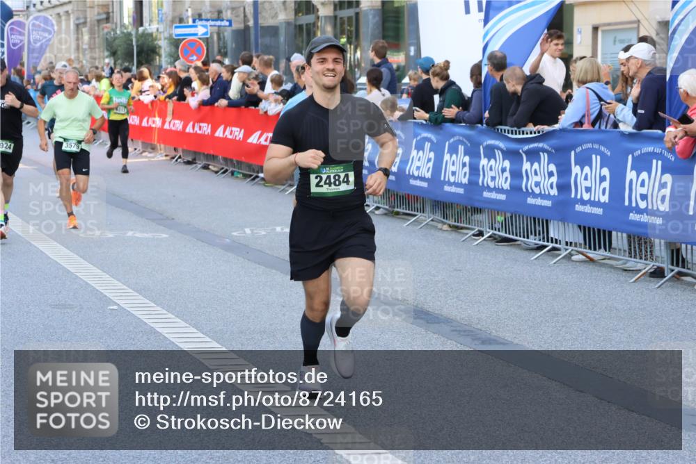07.09.2025 - BARMER Alsterlauf Strokosch-Dieckow http://msf.ph/oto/8724165 07.09.2025 09:50:15 Ziel 2122, 2794, 2985, 3158, 3175, 3195, 3320, 3411, 3623, 3858, 3896, 4160, 4164, 4336, 4663, 5018, 5318, 5383, 5425, 5441, 5579, 5642, 6133, 6235, 8043, 8240, 8249, 8250 meine-sportfotos.de