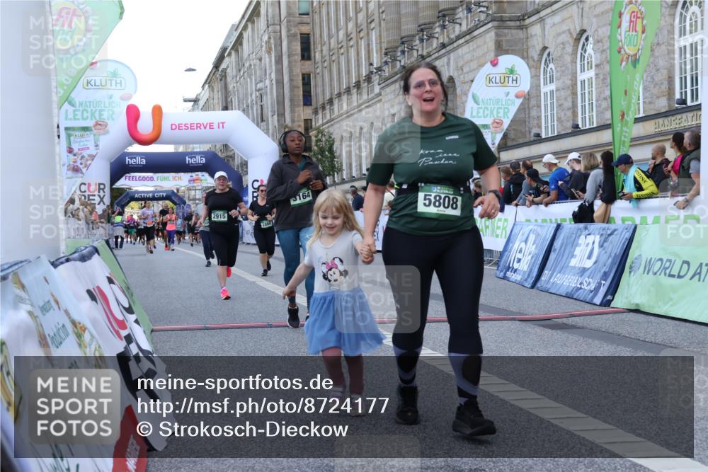 07.09.2025 - BARMER Alsterlauf Strokosch-Dieckow http://msf.ph/oto/8724177 07.09.2025 10:11:52 Ziel 2754, 2860, 2915, 3089, 3164, 5808 meine-sportfotos.de