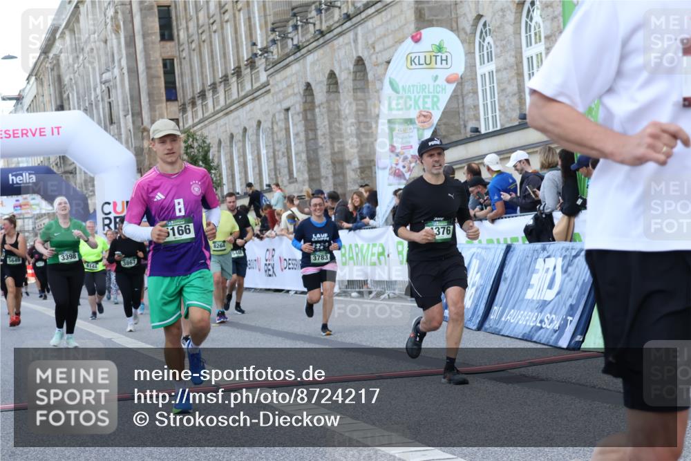 07.09.2025 - BARMER Alsterlauf Strokosch-Dieckow http://msf.ph/oto/8724217 07.09.2025 10:12:09 Ziel 2283, 2300, 2772, 2820, 2934, 3393, 3398, 3783, 3828, 3867, 4045, 4376, 4491, 5166, 5448, 5649, 5650, 6124, 6130, 6144, 6180, 8264 meine-sportfotos.de