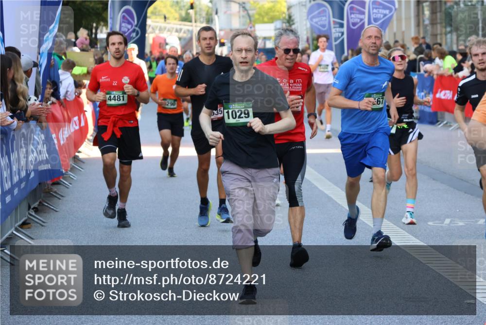 07.09.2025 - BARMER Alsterlauf Strokosch-Dieckow http://msf.ph/oto/8724221 07.09.2025 09:49:59 Ziel 2328, 2697, 2794, 2906, 2912, 2985, 3032, 3037, 3195, 3299, 3320, 3579, 3728, 3819, 3858, 3896, 4326, 4924, 4988, 5215, 5372, 5428, 5441, 5470, 5565, 5587, 5722, 5776, 5812, 6133, 6252, 6311, 8043, 8262, 8377, 8415, 8419 meine-sportfotos.de