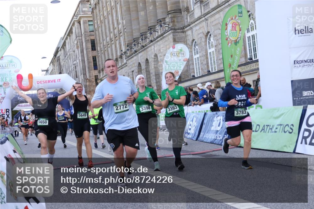 07.09.2025 - BARMER Alsterlauf Strokosch-Dieckow http://msf.ph/oto/8724226 07.09.2025 10:12:12 Ziel 2283, 2772, 2820, 2934, 3348, 3349, 3393, 3398, 3783, 3792, 3867, 4376, 5166, 5448, 5649, 5650, 6130, 6144, 6180, 8264 meine-sportfotos.de