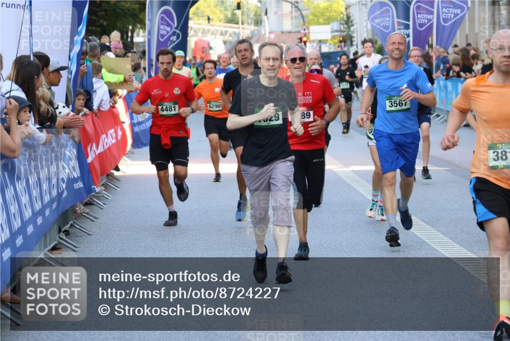 07.09.2025 - BARMER Alsterlauf Strokosch-Dieckow http://msf.ph/oto/8724227 07.09.2025 09:49:58 Ziel 2328, 2697, 2906, 2912, 2985, 3032, 3037, 3195, 3299, 3320, 3579, 3728, 3819, 3858, 3896, 4326, 4924, 4988, 5215, 5372, 5428, 5441, 5460, 5470, 5565, 5587, 5722, 5776, 5812, 6133, 6252, 6311, 8043, 8262, 8377, 8415, 8419 meine-sportfotos.de