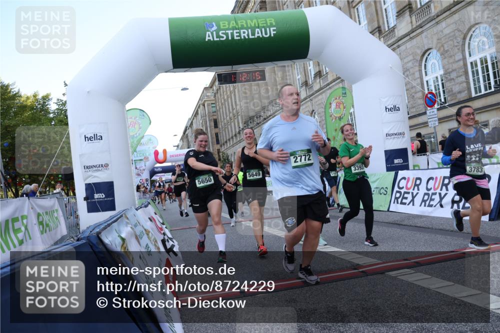 07.09.2025 - BARMER Alsterlauf Strokosch-Dieckow http://msf.ph/oto/8724229 07.09.2025 10:12:13 Ziel 2772, 2820, 2934, 3348, 3349, 3393, 3398, 3692, 3783, 3792, 3867, 4376, 5166, 5448, 5649, 5650, 6008, 6130, 6144, 6180, 8264 meine-sportfotos.de