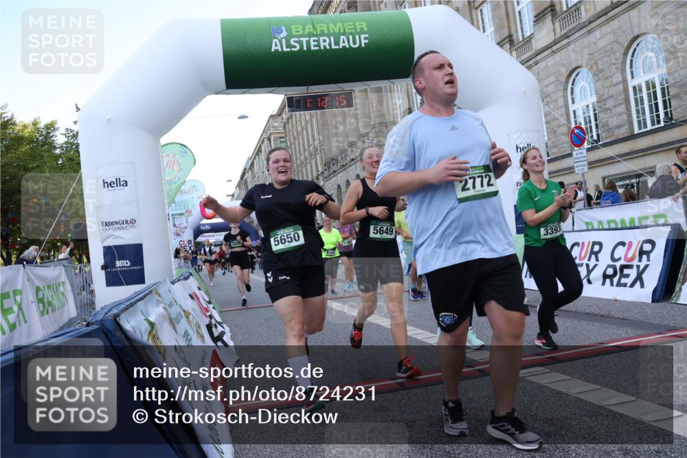 07.09.2025 - BARMER Alsterlauf Strokosch-Dieckow http://msf.ph/oto/8724231 07.09.2025 10:12:14 Ziel 2772, 2820, 2846, 2847, 2934, 3348, 3349, 3393, 3398, 3692, 3783, 3792, 3867, 4376, 5166, 5448, 5649, 5650, 6008, 6130, 6144, 6180, 8264 meine-sportfotos.de