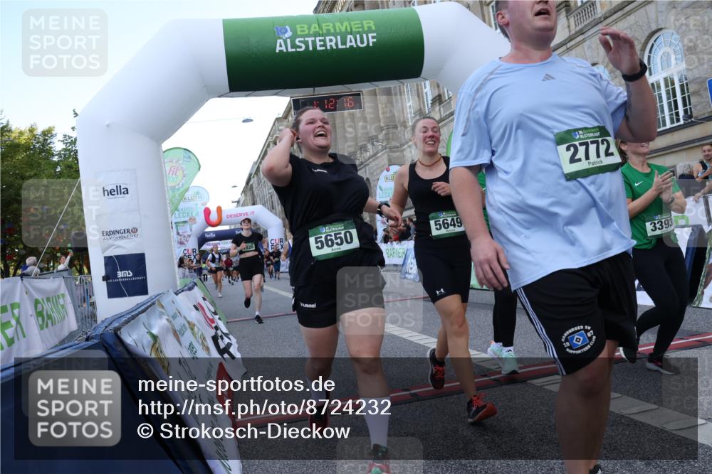 07.09.2025 - BARMER Alsterlauf Strokosch-Dieckow http://msf.ph/oto/8724232 07.09.2025 10:12:14 Ziel 2772, 2820, 2846, 2847, 2934, 3348, 3349, 3393, 3398, 3692, 3783, 3792, 3867, 4376, 5166, 5448, 5649, 5650, 6008, 6130, 6144, 6180, 8264 meine-sportfotos.de