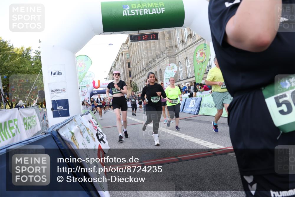 07.09.2025 - BARMER Alsterlauf Strokosch-Dieckow http://msf.ph/oto/8724235 07.09.2025 10:12:15 Ziel 2293, 2772, 2820, 2846, 2847, 2934, 3348, 3349, 3393, 3398, 3692, 3783, 3792, 3867, 4376, 5448, 5649, 5650, 6008, 6130, 6144, 6180, 8038, 8039, 8264 meine-sportfotos.de
