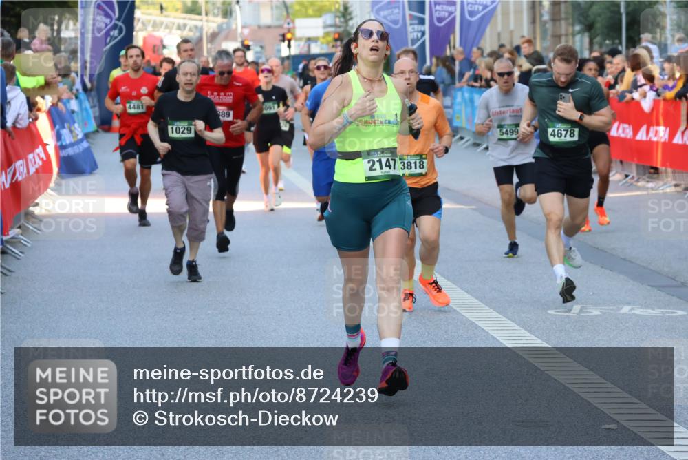 07.09.2025 - BARMER Alsterlauf Strokosch-Dieckow http://msf.ph/oto/8724239 07.09.2025 09:49:55 Ziel 2328, 2484, 2697, 2906, 2912, 3032, 3037, 3299, 3320, 3579, 3728, 3819, 4326, 4924, 4988, 5215, 5372, 5428, 5460, 5470, 5565, 5587, 5722, 5776, 5812, 6133, 6252, 6311, 8262, 8377, 8415, 8419 meine-sportfotos.de