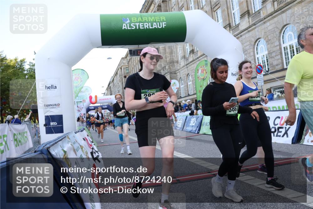 07.09.2025 - BARMER Alsterlauf Strokosch-Dieckow http://msf.ph/oto/8724240 07.09.2025 10:12:16 Ziel 2293, 2772, 2820, 2846, 2847, 2934, 3348, 3349, 3393, 3398, 3692, 3783, 3792, 3867, 5448, 5649, 5650, 5758, 5760, 6008, 6130, 6144, 6180, 8038, 8039, 8264 meine-sportfotos.de