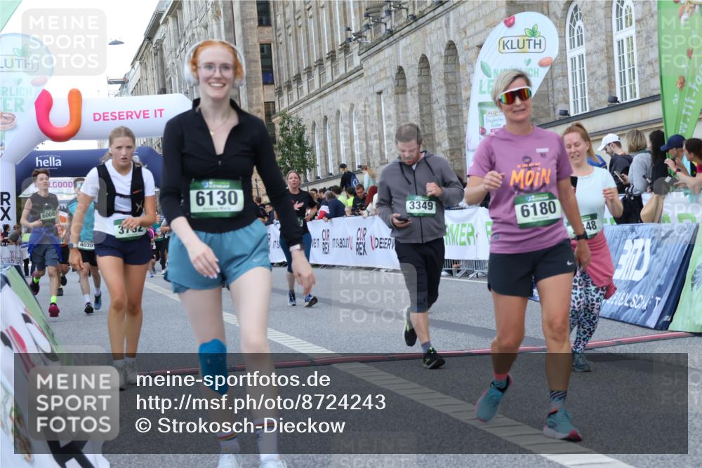 07.09.2025 - BARMER Alsterlauf Strokosch-Dieckow http://msf.ph/oto/8724243 07.09.2025 10:12:17 Ziel 2293, 2772, 2820, 2846, 2847, 2934, 3327, 3348, 3349, 3366, 3367, 3393, 3398, 3692, 3783, 3792, 3867, 4970, 5418, 5448, 5649, 5650, 5758, 5760, 6008, 6130, 6144, 6180, 8038, 8039, 8126, 8264 meine-sportfotos.de